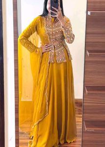 Discount ❣️☀️Yellow Beautiful Embroided Kurta Set