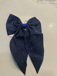 Trending Bow Clip