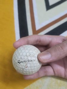 TaylorMade Golf Ball