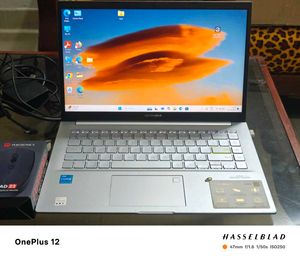 ASUS Vivobook Ultra Still under WARRANTY/Windows11