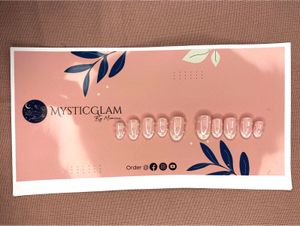 French Nails with Pearl Details - Press On Nail