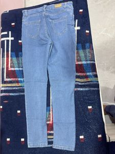 Stylish Light Wash Denim Jeans