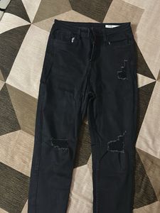 Black Distressed Jeans