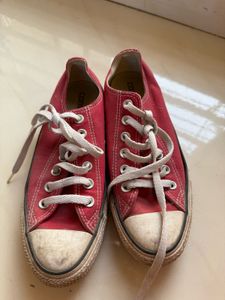 Converse Red Lowtop Unisex
