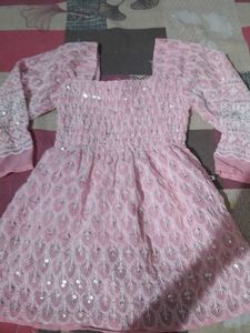 pink colour top size 28