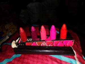 AMAZE MATTE 5 IN 1 LIPSTICK 💄