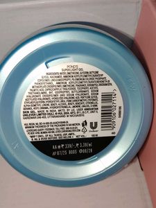 Pond&#39;s Hydra Miracle Gel