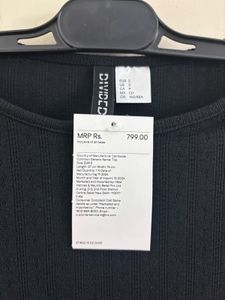 H&amp;M OVERLOCK-DETAIL POINTELLE TOP