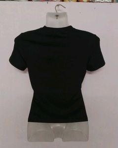 H&amp;M Divided Women&#39;s Casual Tshirt/Top