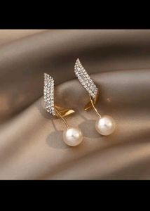 Pearl Drop Earrings
