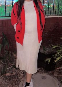 Elegant Beige Knit Midi Dress