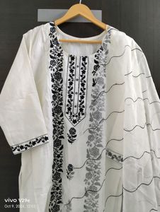 NewUnused Embroidery Pakistani Suit OrganzaDupatta
