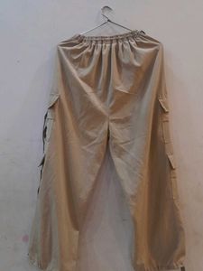 Woman&#39;s Baggy Trousers