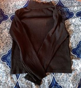 Ribbed Mock Neck Long Sleeve Top