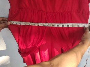 Price Dropped 🌼🌼 Red Mini Dress -- Quo