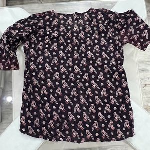 Cute Looking Top With Button