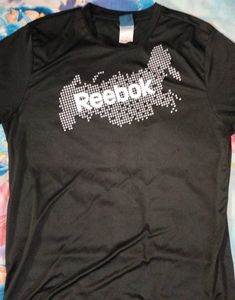 Reebok Black Graphic T-Shirt Gym wear