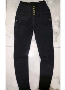 Combo Of Sleeveless T- Shirt &amp; High Waist Jeans