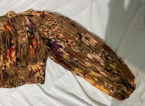 Guess Bianca Floral Print Top( BRAND NEW)