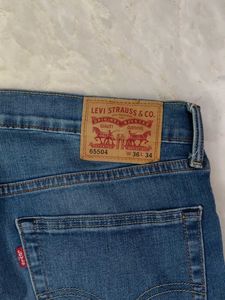 Levi&#39;s Blue Denim Jeans