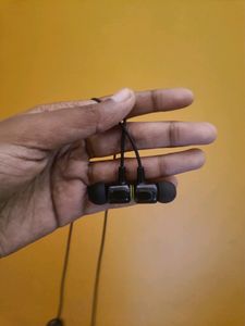 KDM Bluetooth Earphone