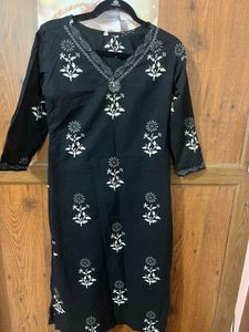 Elegant Black Floral Kurta