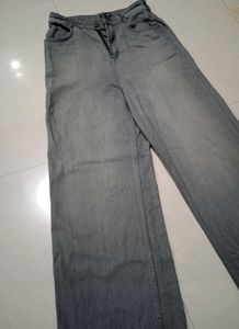 Baggy Grey Jeans