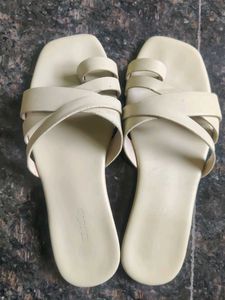 Stylish Zudio 38 size Flats & Sandals