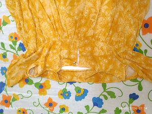 New Balloon Top Size Small &amp; Medium