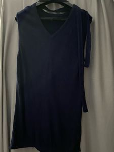 Choker Inbuilt Vneck Top