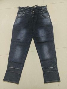 Stylish High-Waisted Jeans