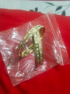 Beutiful Bangles 4 Pc