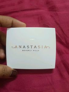 Anastasia Beverly Hills Highlighter