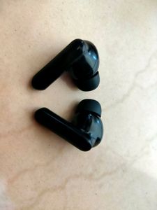 Truke BTG 3 True Wireless Earbuds