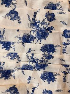 Newme (S) Blue Floral Tube Top