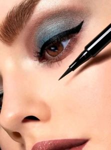 Yanquina Eye Pen Eyeliner