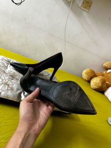 SALE 🔥 Black Pumps