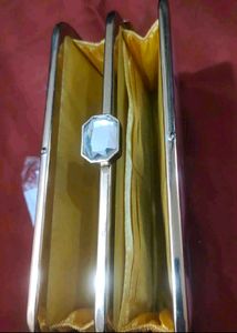 Cute Doll Print Clutch with hairstyle brush 💕🎀