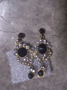 Elegant Black Stone Drop Earrings