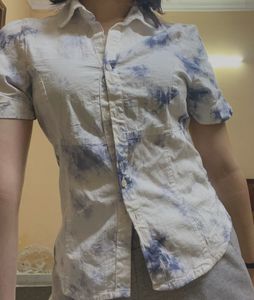 Button Top