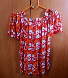 Cute Floral Off-shoulder Top