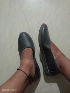 Used Shoe with Socks