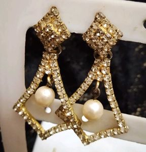 Earings