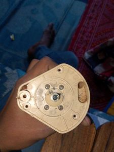 Heavy Duty 300 Watt Motor.