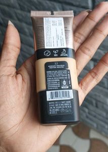 e.l.f Soft Glam Foundation 32 Medium Neutral