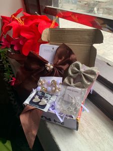 Special Gift Hamper For Female