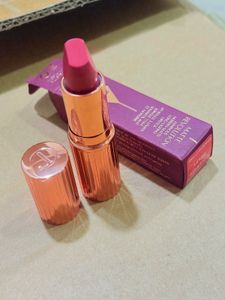 Charlotte Tilbury Pillow Talk Lipstick