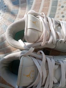 Nike Jordan 1 (Paris)