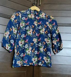 Fame Forever Girl Blue Floral Printed Top