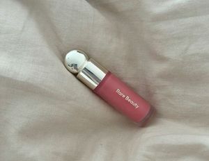 RARE BEAUTY BLUSH